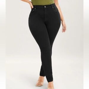 BloomChic Plus Size Skinny Very Stretchy High Rise Black Wash Sculpt Waist Jeans